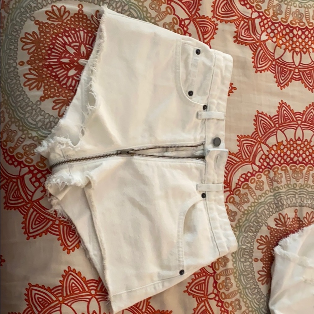 CARMAR white jean shorts